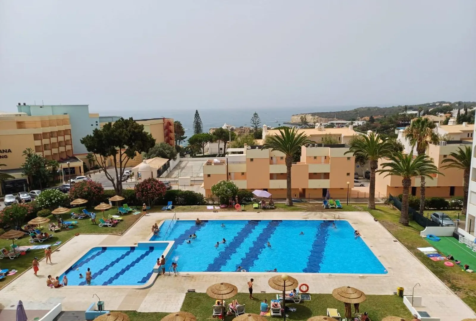 Apartment Apartamento Na Praia Sra Da Rocha Porches  Portugal